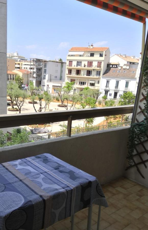 2 Pieces Climatise Avec Balcon Dans Le Vieil Antibes, Residence Avec Ascenseur מראה חיצוני תמונה