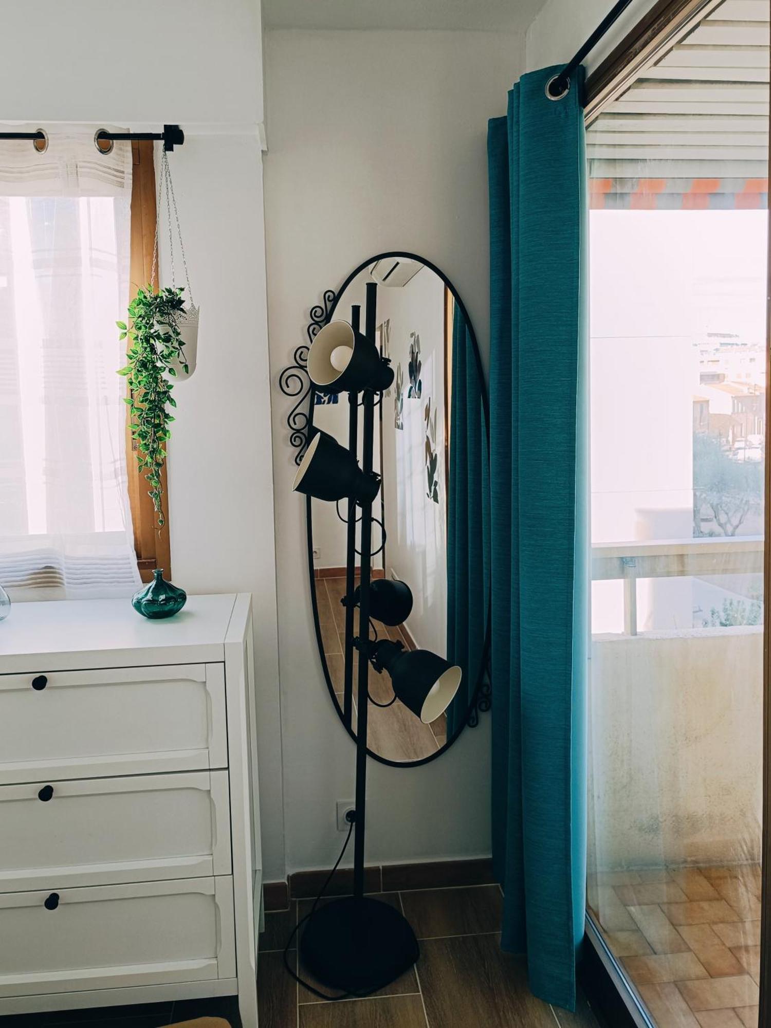 2 Pieces Climatise Avec Balcon Dans Le Vieil Antibes, Residence Avec Ascenseur מראה חיצוני תמונה